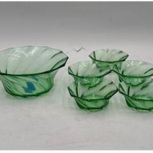 Vintage Heisey Glass TwistPattern 1252 GreenMoongleam Nappy Nut.